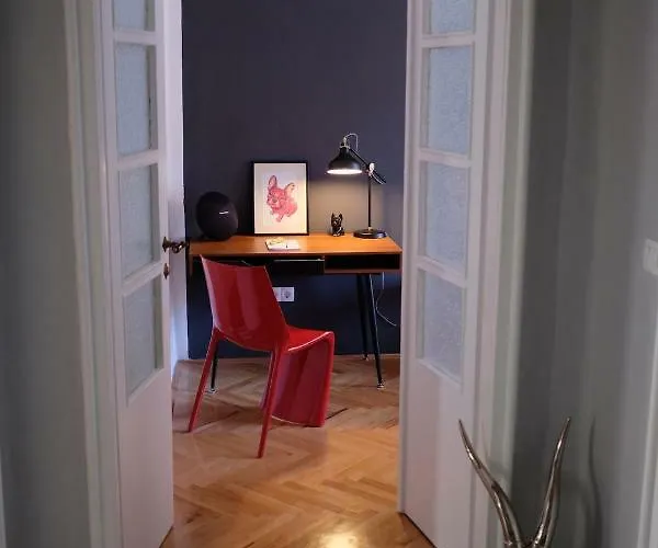 Luxury Old Town Apartman *